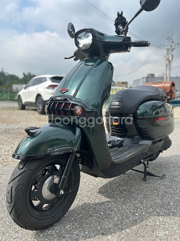 빅토리아니키125 23년 짧은키로수 판매합니다.--6