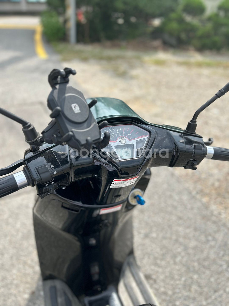 빅토리아니키125 23년 짧은키로수 판매합니다.--9