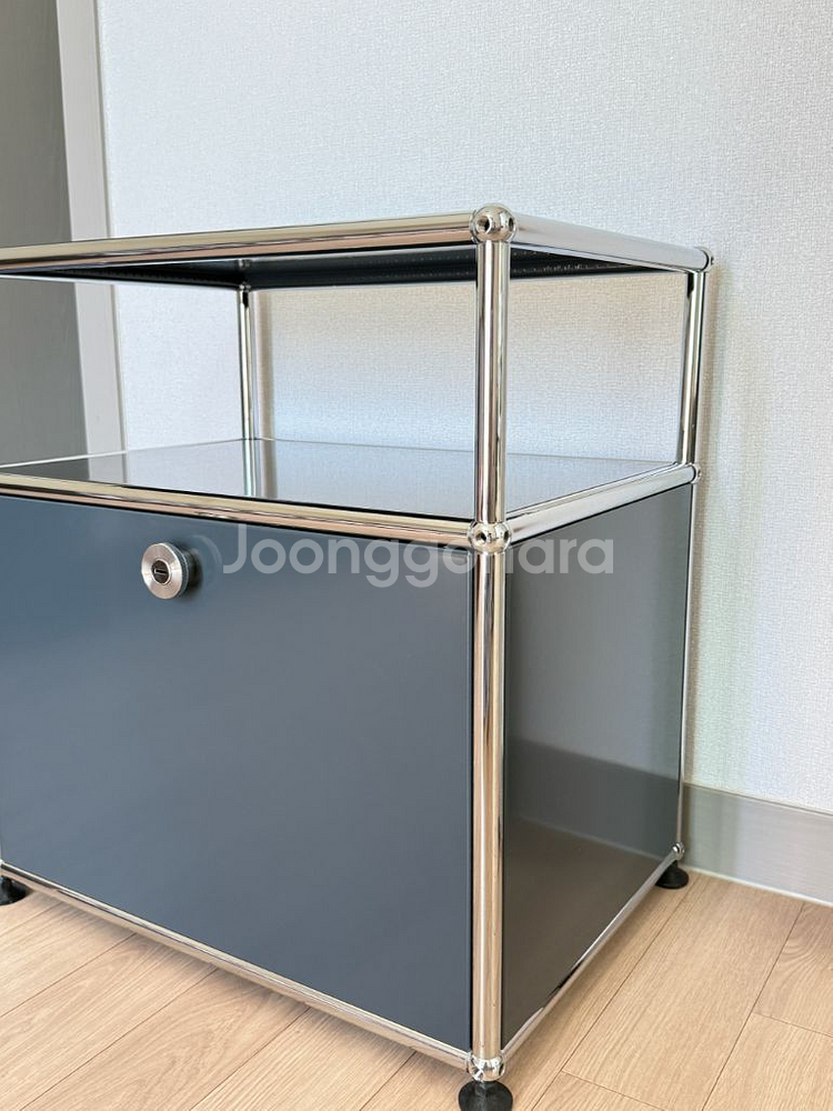 USM Haller Bedside Table (도산점)--5