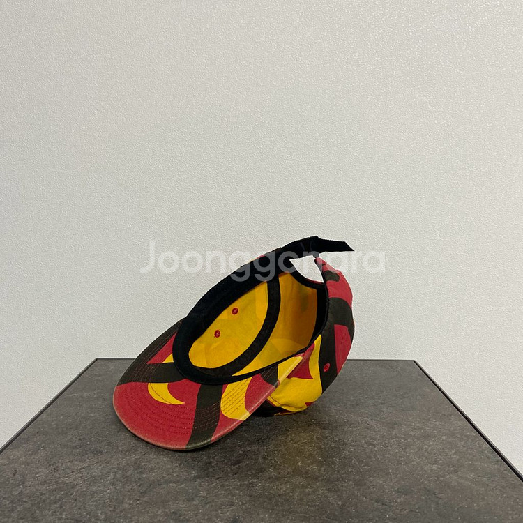 슈프림 밀리터리 워시드 카모 레드 박스로고 캠프캡 모자--5