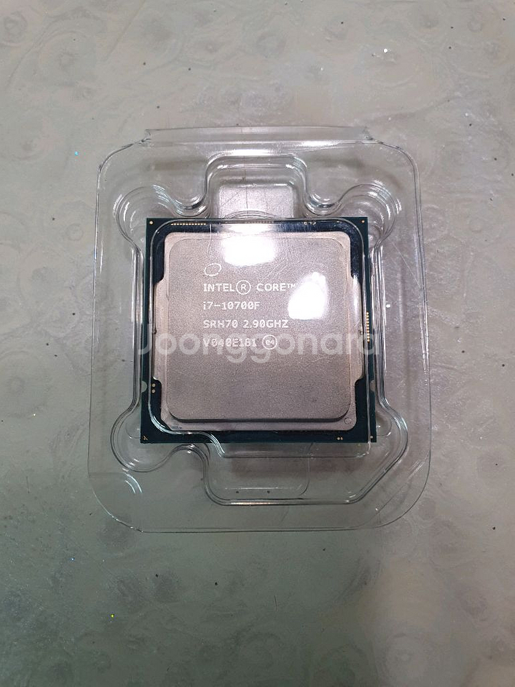 인텔 코어 i7-10700F CPU입니다--0