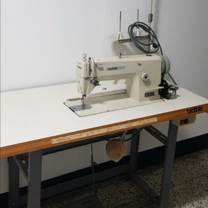 브라더 공업용 미싱 DB2-B736-3 판매합니다.