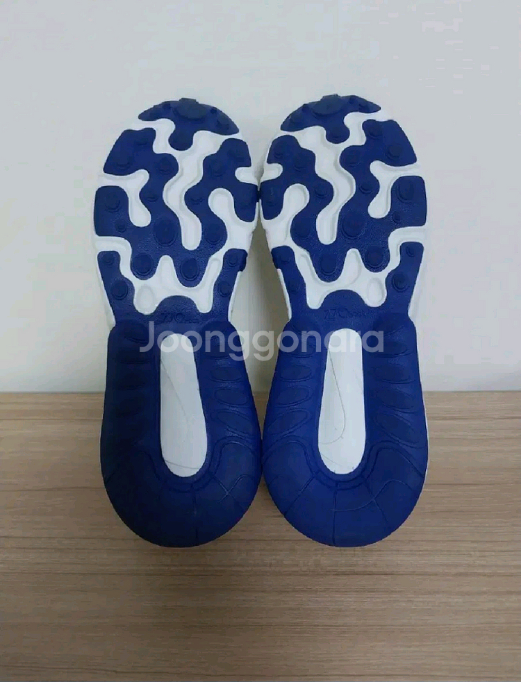 여성 나이키 에어맥스 270 리액트 운동화(230)--8