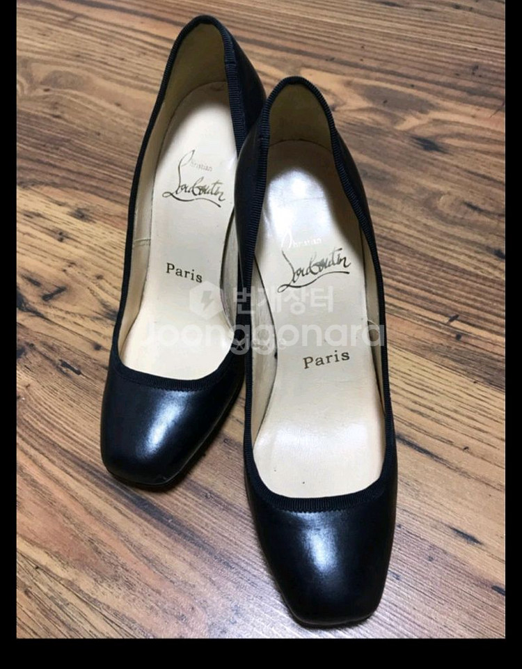 크리스찬루부탱 하이힐 (정품 (득템하세요--0