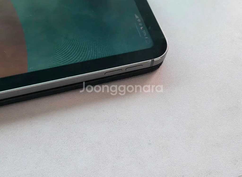 아이패드 프로 M2 12.9 셀룰러+정품키보드+펜슬--3