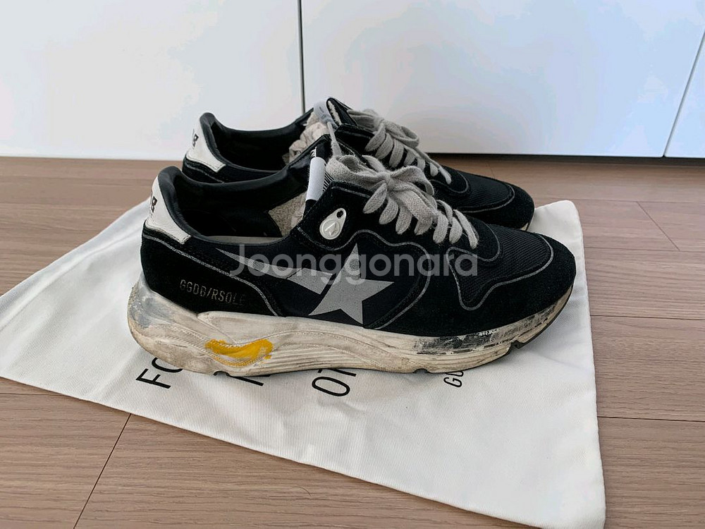 골든구스 러닝솔 스니커즈 40사이즈--0
