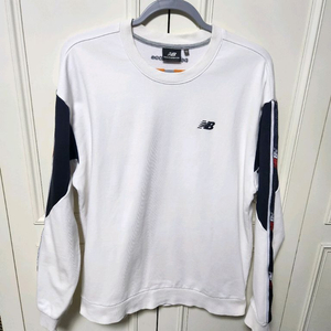 (105~108)뉴발란스 UNI 테이프 소매배색 맨투맨