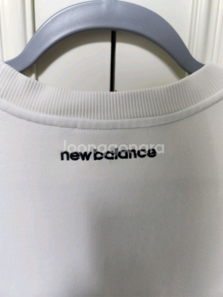 (105~108)뉴발란스 UNI 테이프 소매배색 맨투맨--2