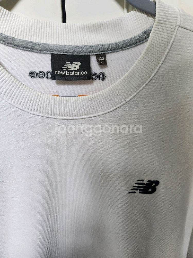 (105~108)뉴발란스 UNI 테이프 소매배색 맨투맨--3