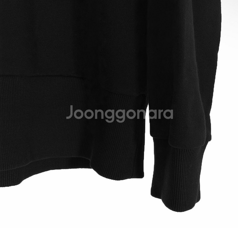 [XL] 지방시 남성 빈티지 크랙 로고 크루넥 맨투맨 블랙--5