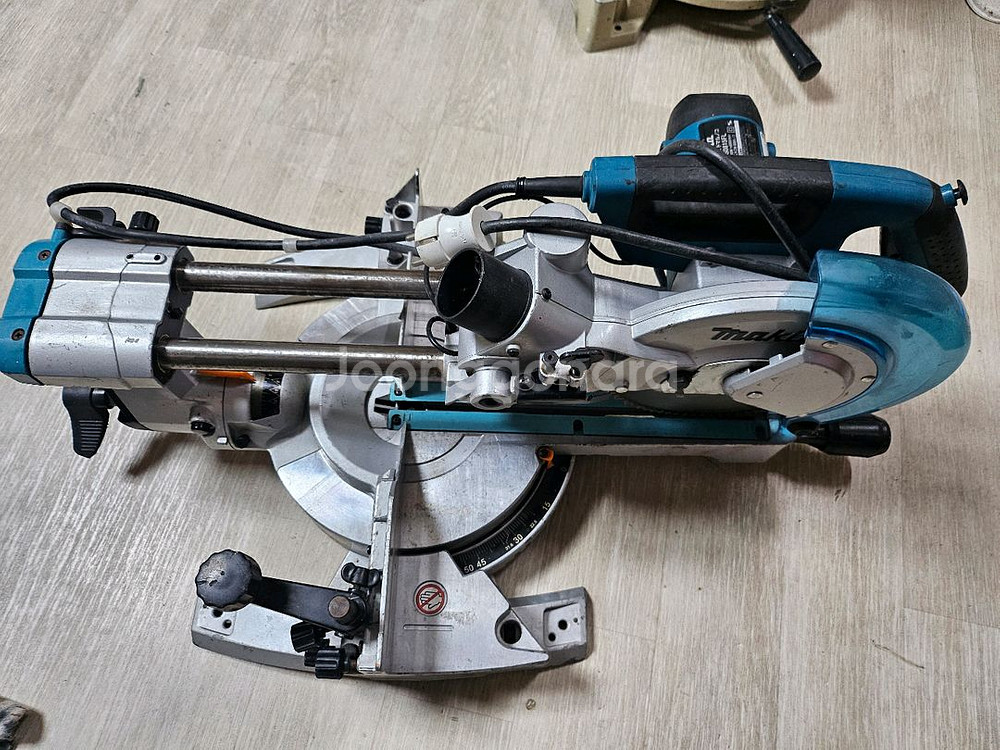 마끼다 마키타 슬라이딩 슬라이드 각도 절단기--0