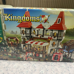 레고 10223 캐슬 중세 왕국의 결투 팝니다