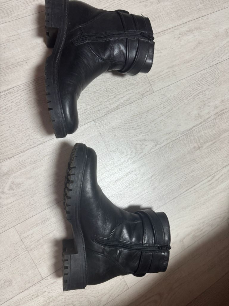 슈콤마보니 (새상품아님)230사이즈 판매--4