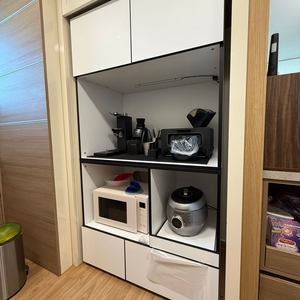 리센트 커스텀 홈카페 수납장