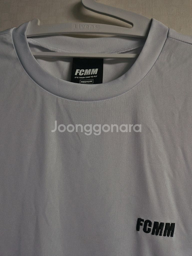 FCMM 화이트 반팔 티셔츠 M--1