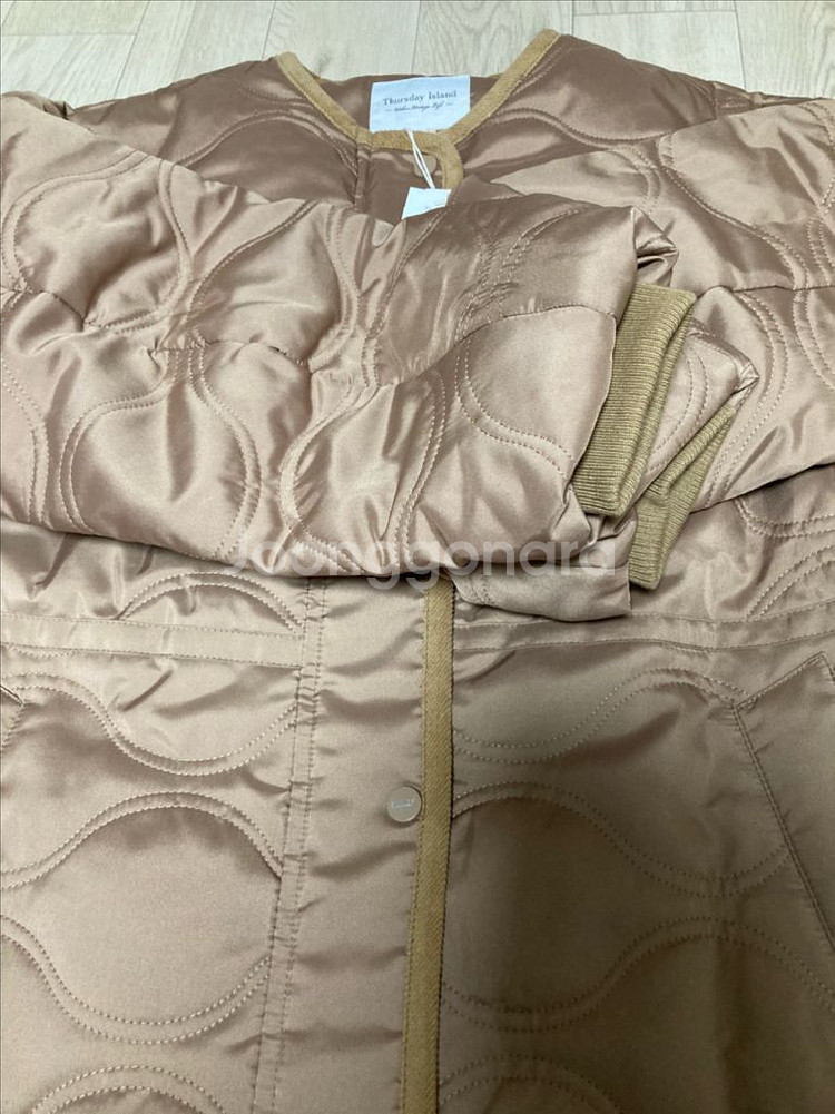 써스데이아일랜드점퍼--1