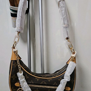 루이비통 루프백 호보백 반달백