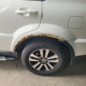 자동차외형복원/(렉스턴W)