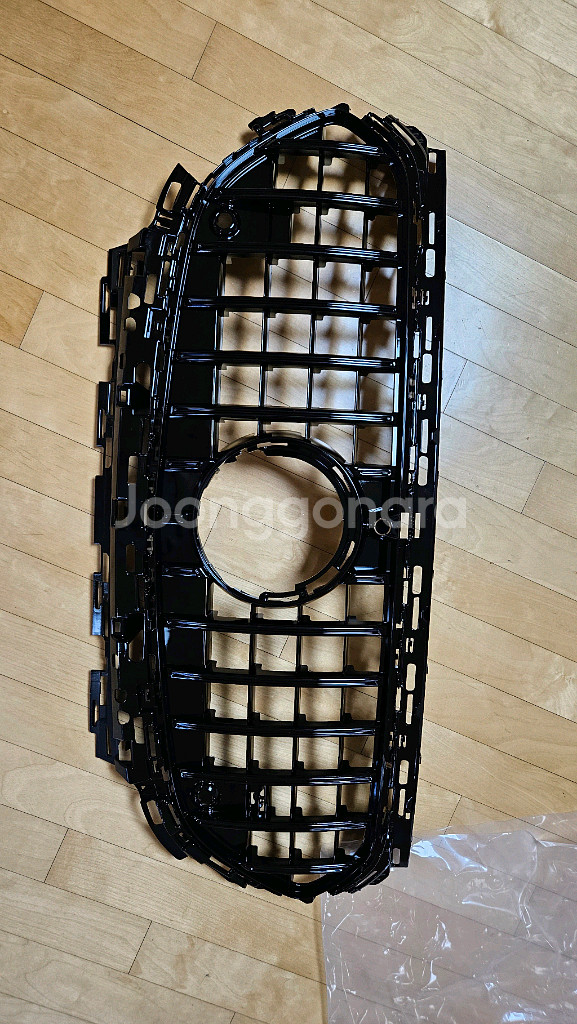 벤츠 w214 E클래스용 세로그릴 블랙 애프터마켓 신품--0