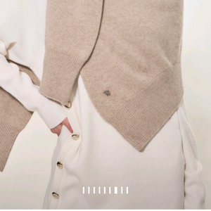 타임 언밸런스 헴 머플러