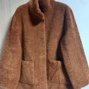 써스데이아일랜드,써스데이아일랜드무스탕