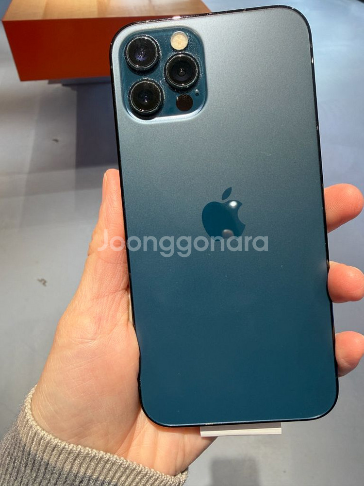 아이폰 12pro 128기가 퍼시픽블루 아주 깨끗해요!--0