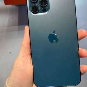 아이폰 12pro 128기가 퍼시픽블루 아주 깨끗해요!
