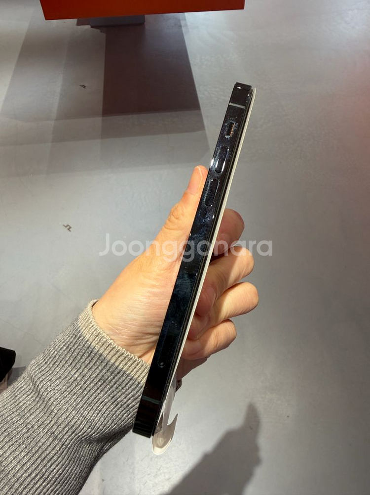 아이폰 12pro 128기가 퍼시픽블루 아주 깨끗해요!--3