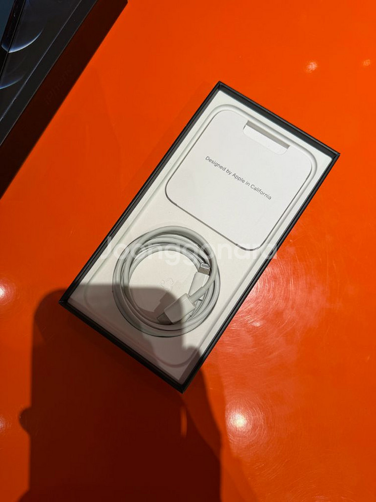 아이폰 12pro 128기가 퍼시픽블루 아주 깨끗해요!--8