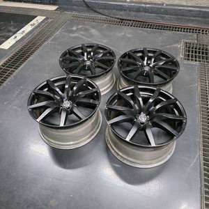 GTR R35 순정휠 20인치