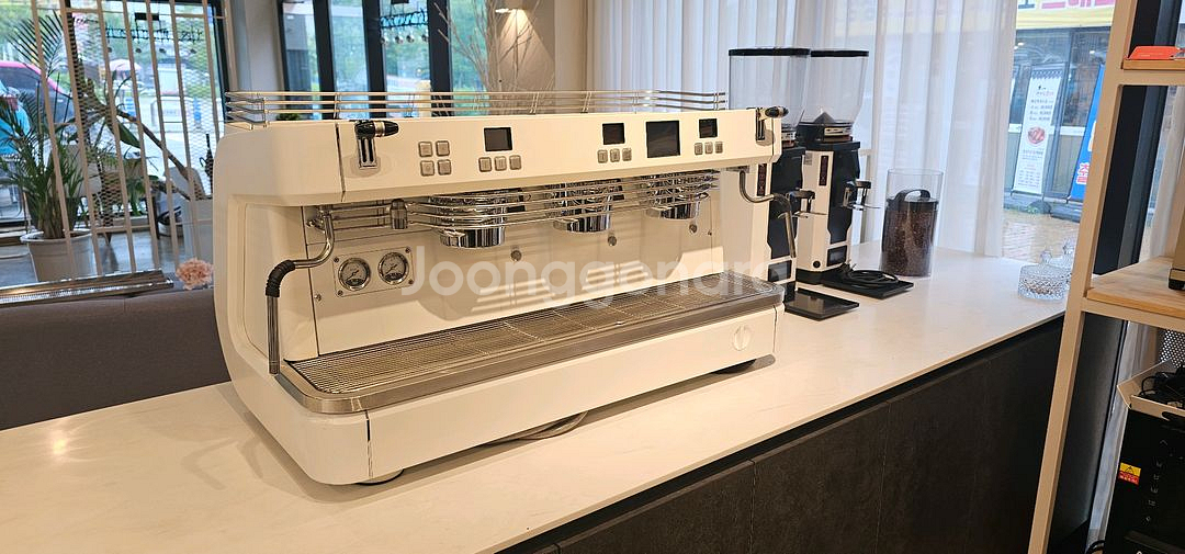 달라꼬르테 XT 3그룹 커피머신 (23년구매)--0