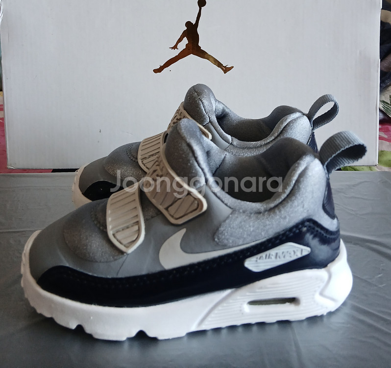 나이키키즈 에어맥스 타이니 130운동화 그레이--0