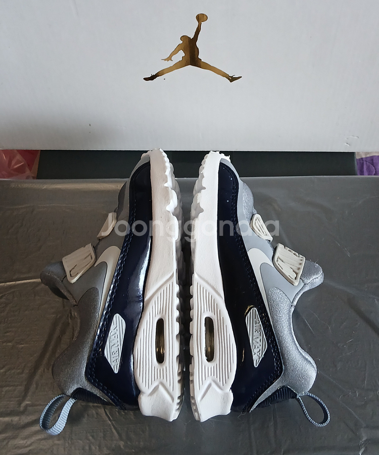 나이키키즈 에어맥스 타이니 130운동화 그레이--3