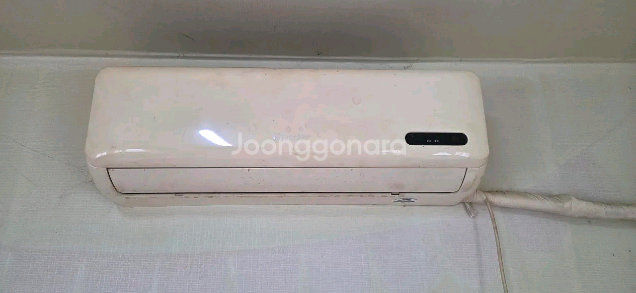 3x6 깨끗한 벽걸이 에어컨 설치된 컨테이너--5