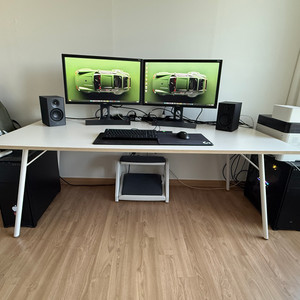 데스커 1900*900 테이블