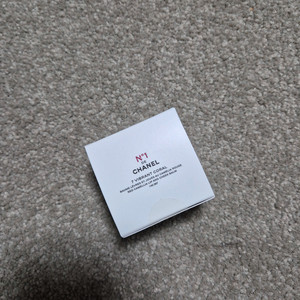 샤넬 누메로 엉 드 바움 레브르 립앤치크밤 비브란트코랄