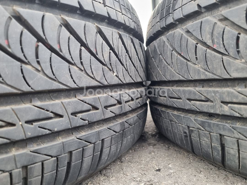 제네시스 G80 DH 19인치 프론트셋 휠타이어 팝니다--5