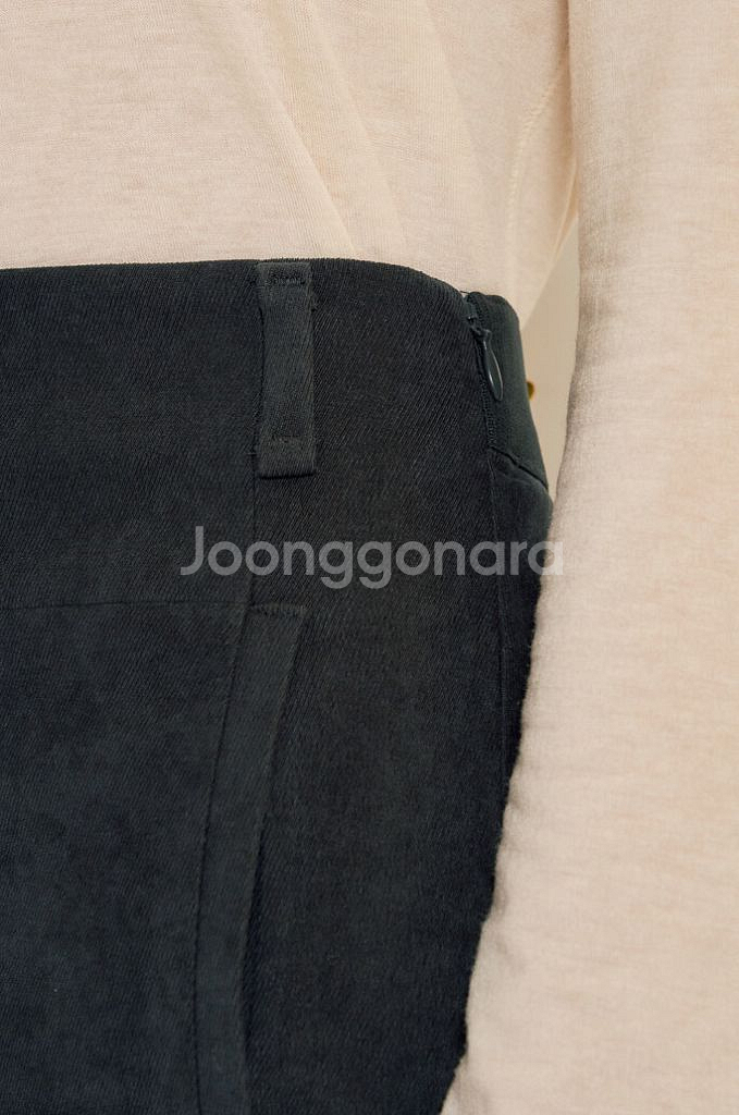 SJSJ 버튼 슬릿 플레어 스커트 택도 안 뗀 새상품--5