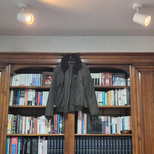 폴로 셔링 봄버 자켓 (의류 번호 5)