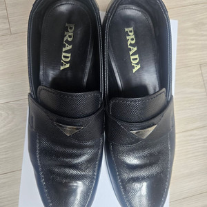 프라다 남성로퍼