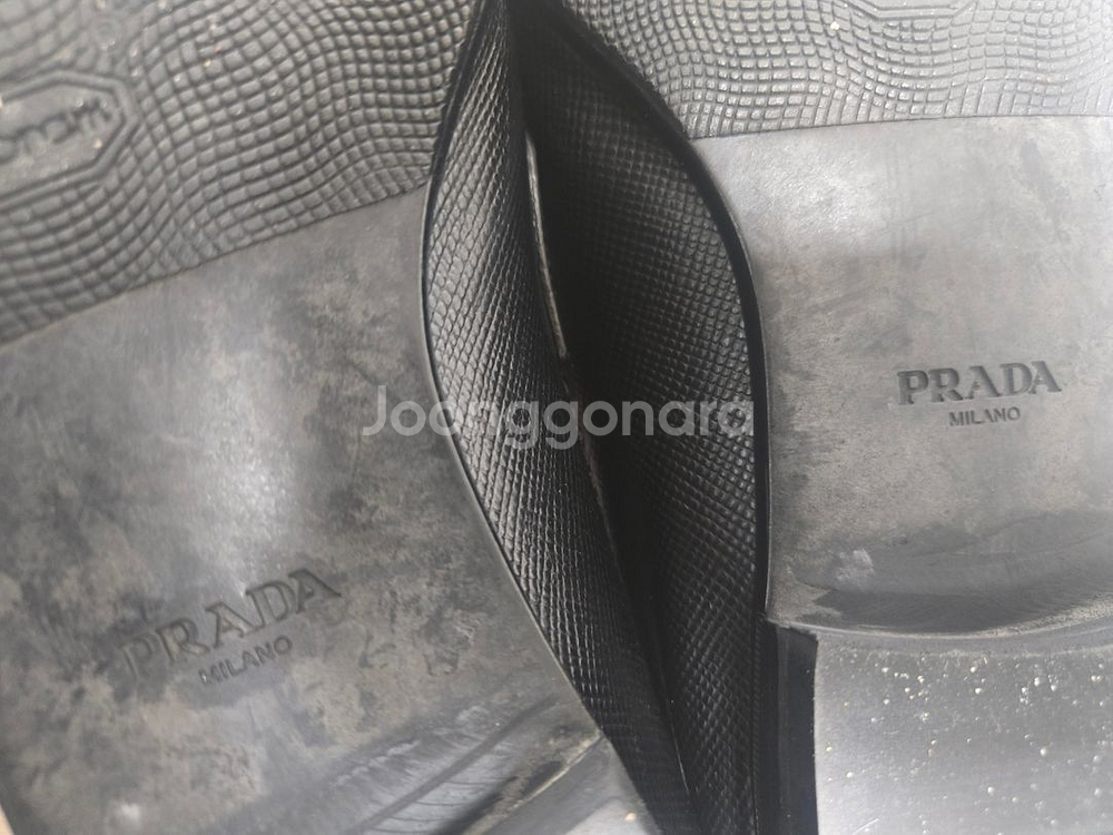 프라다 남성로퍼--6