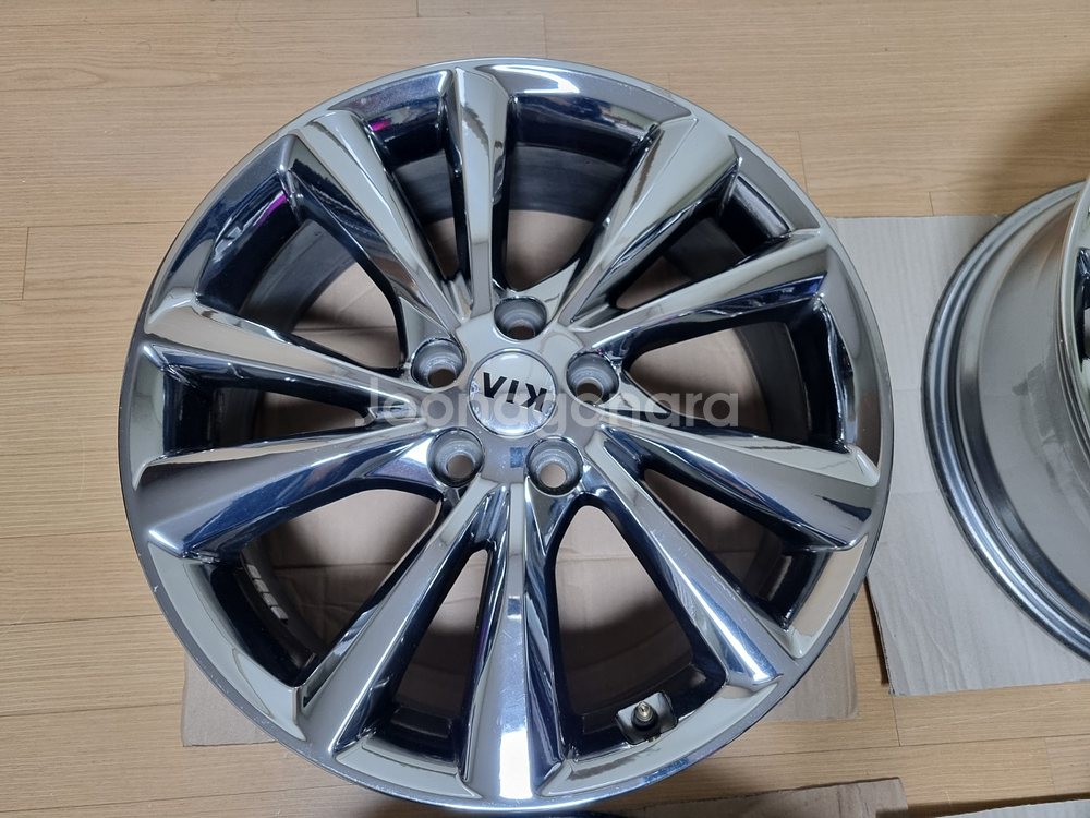 더뉴카니발 19인치 크롬 휠 4개 SET 아산음봉--1