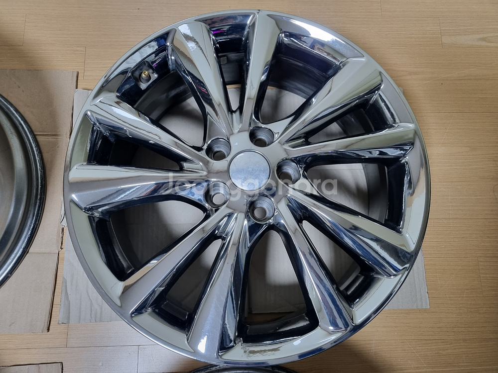 더뉴카니발 19인치 크롬 휠 4개 SET 아산음봉--2