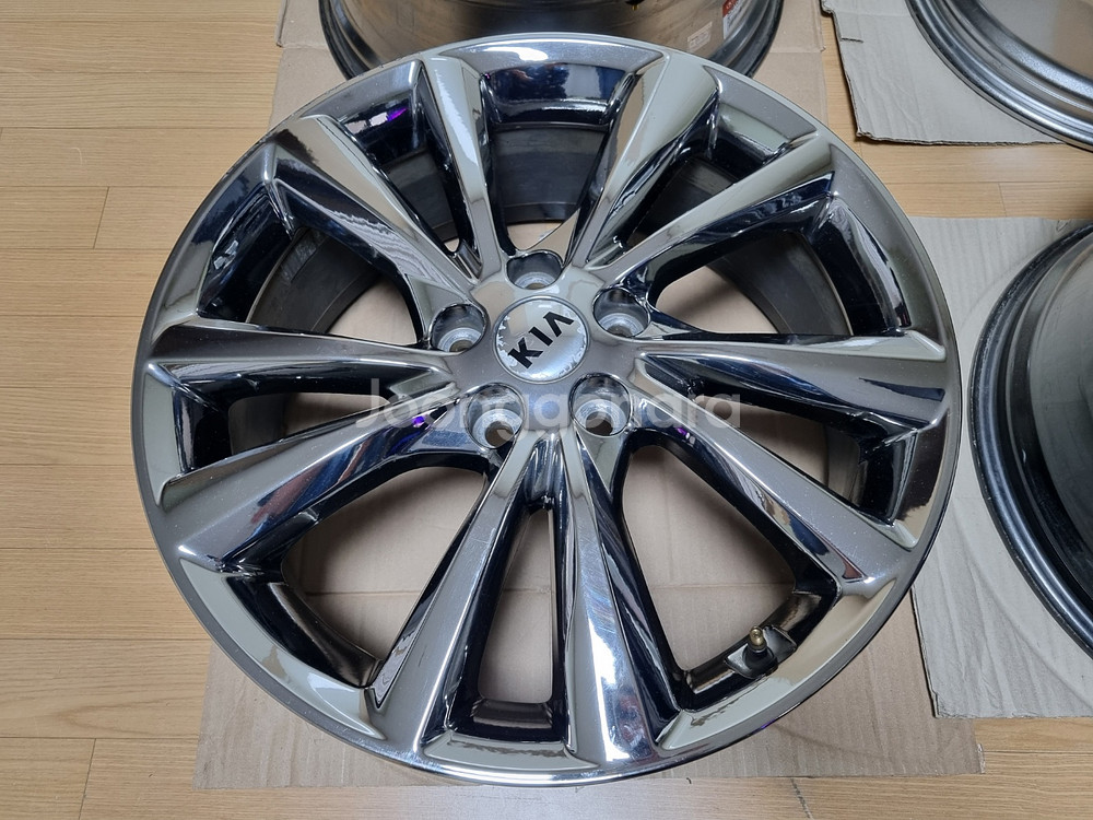 더뉴카니발 19인치 크롬 휠 4개 SET 아산음봉--3