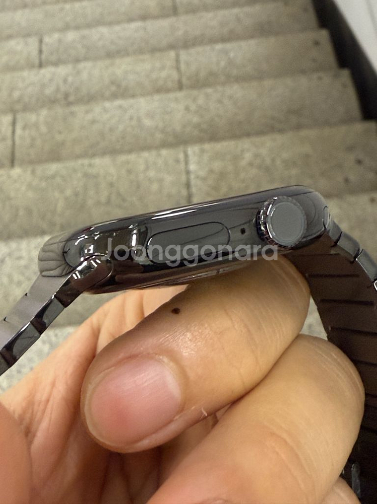 애플워치 10 GPS+Cellular 42mm 티타늄--3