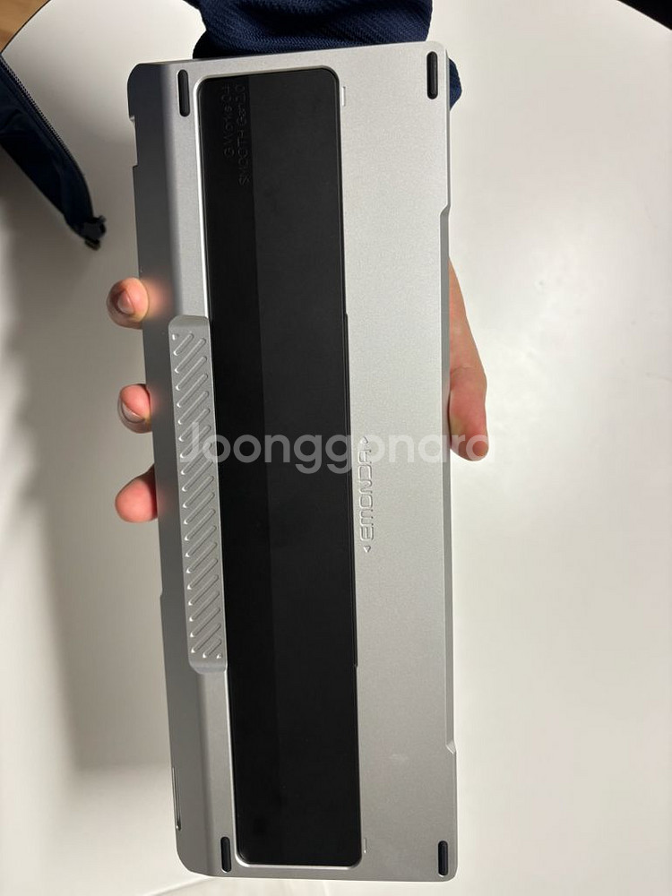 60배열 자석축 방수 키보드 팝니디--2