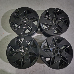 올뉴 코나 인스퍼레이션 19인치 블랙휠 순정휠 중고휠