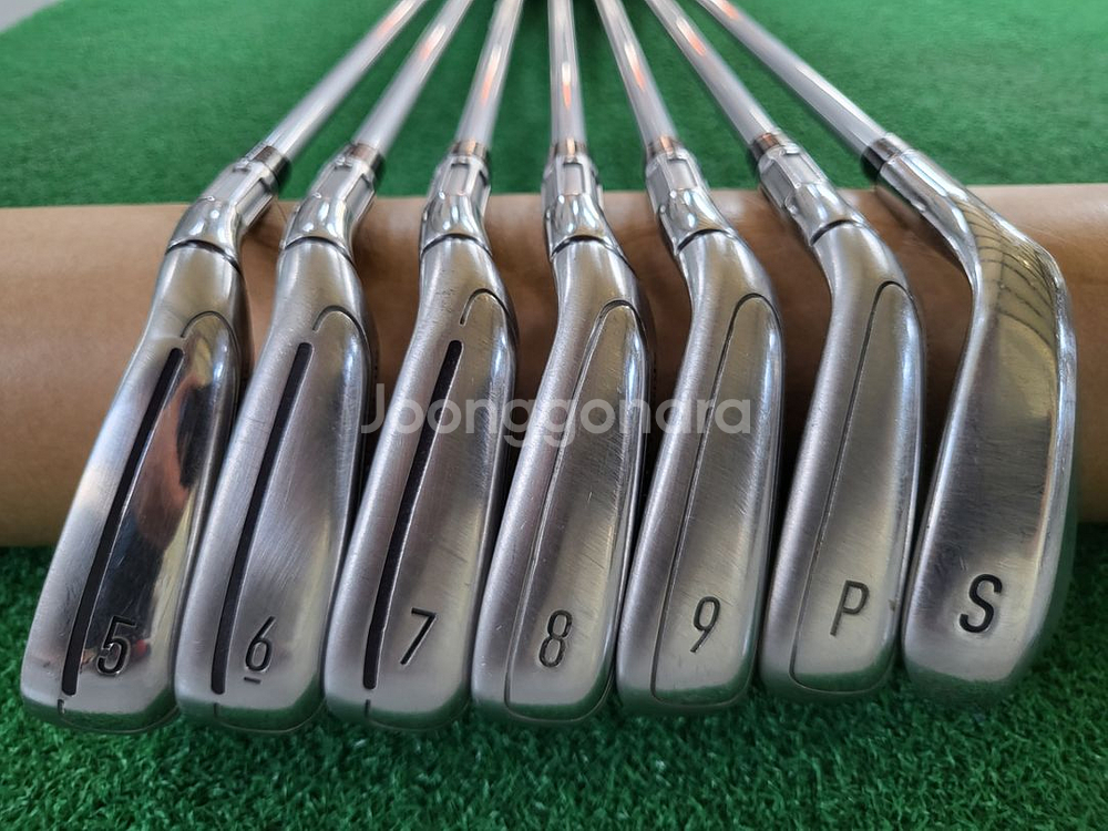 테일러메이드 M6 5~9,P,S 그라파이트 S 아이언--1