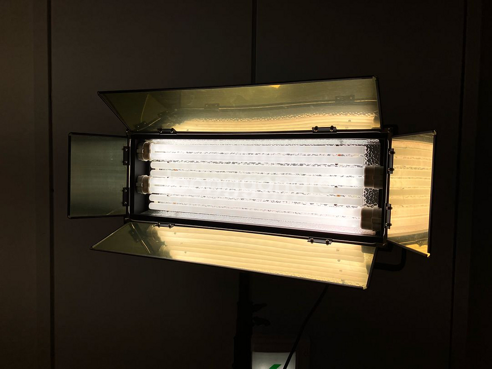 스틸라이트 FLO220형광라이트 방송조명--0