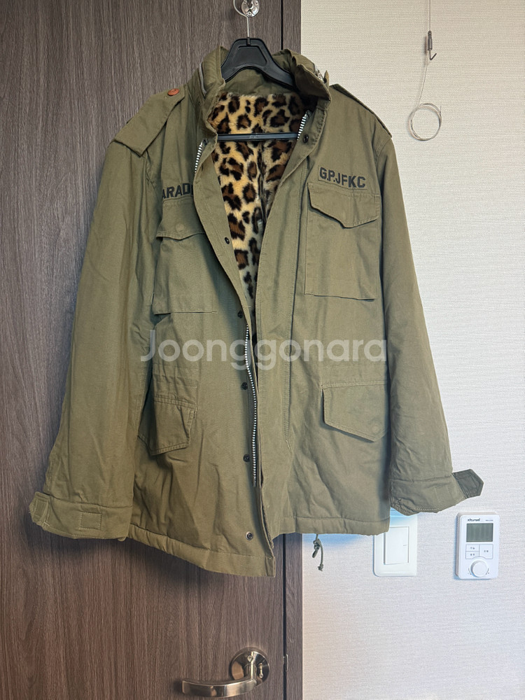 한연아 쇼트벗스터닝 쇼트 레오파드 항공 점퍼--1